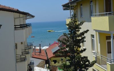 Delphin Pansiyon · 3