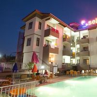 Selenium Hotel