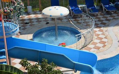 Yavuzhan Hotel · 4