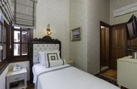 Superior Single / Single Room