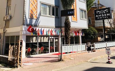 Ahsen Hotel · 3