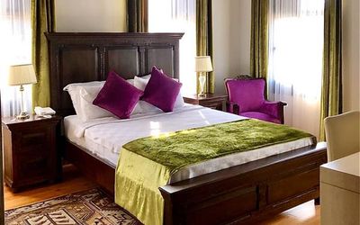 Cedrus Hotel · 4