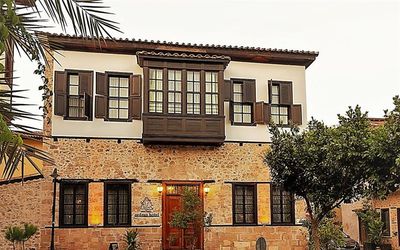Cedrus Hotel · 2