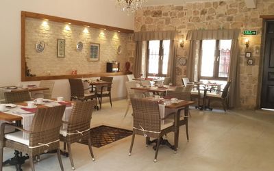 Citrus Garden Hotel · 4