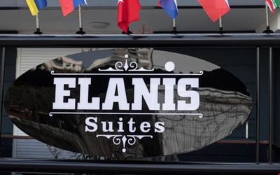Elanis Suites Hotel · 3