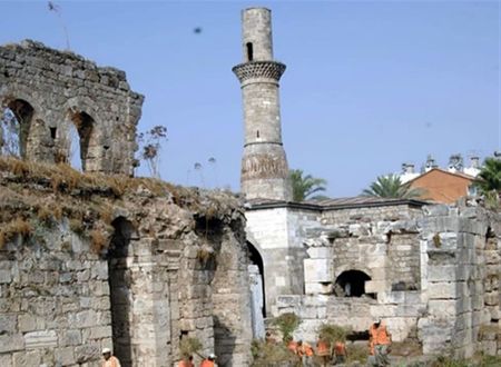 turkiye/antalya/muratpasa/hadrian-gate-hotel-d2b6554d.gif