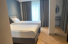 turkiye/antalya/muratpasa/in-the-middle-hotel_37f25d25.jpg