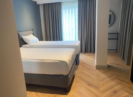 turkiye/antalya/muratpasa/in-the-middle-hotel_37f25d25.jpg