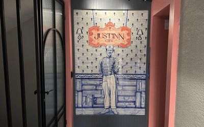 Just Inn City · 5