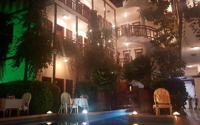Karyatit Hotel Kaleiçi · 5
