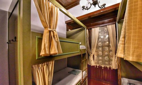 turkiye/antalya/muratpasa/lords-hostel-pub_a7b628e6.jpg