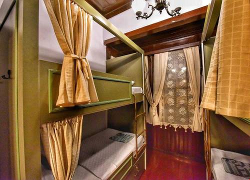 turkiye/antalya/muratpasa/lords-hostel-pub_a7b628e6.jpg