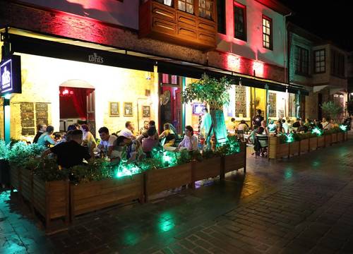 turkiye/antalya/muratpasa/lords-hostel-pub_ddaf624f.jpg