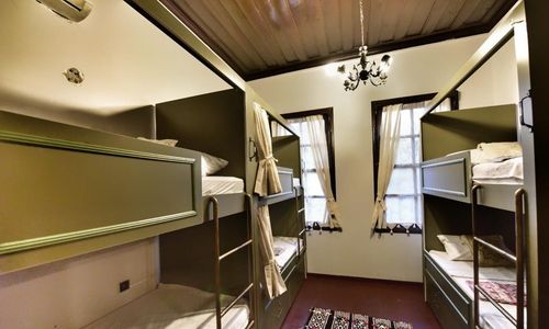 turkiye/antalya/muratpasa/lords-hostel-pub_ff19cce6.jpg