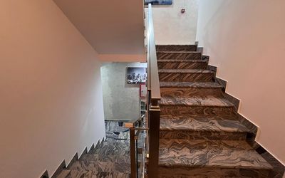 Pearl Apartments · 4