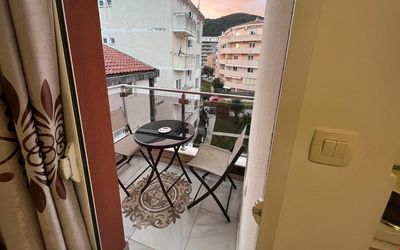 Pearl Apartments · 3