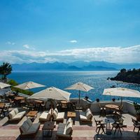 Qinn Hotel