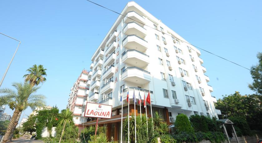 Suite Laguna Hotel