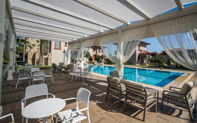 Vista Villa · 5