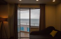 Стая с преден изглед към морето