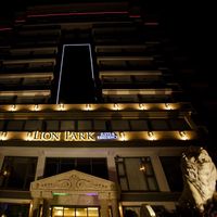 Lion Park Suites & Residence