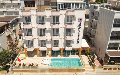 Aristo Otel · 4
