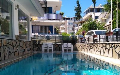 Karaca Otel · 3