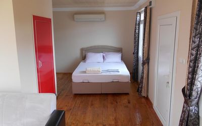 Reds Bungalow · 5