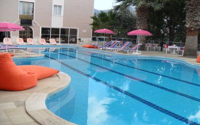 Kinalikaya Beach Hotel · 3