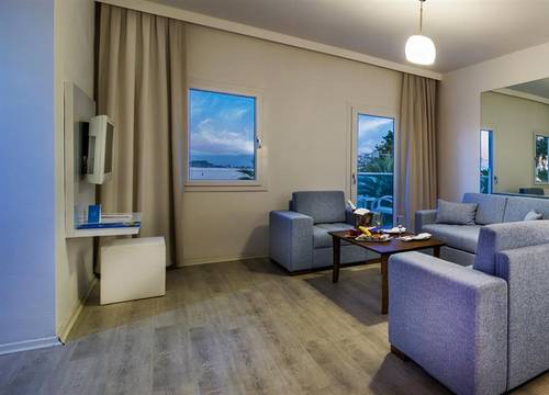 turkiye/aydin/kusadasi/le-bleu-hotel-resort-629aa146.jpg
