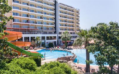 Palmin Hotel · 4