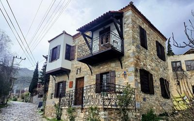 Puli Stone Houses · 3