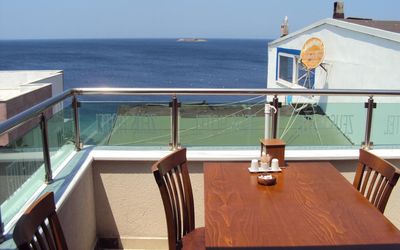 Zeus Otel · 3