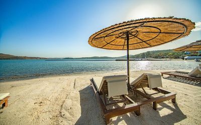 Ivy Sailing Resort · 3