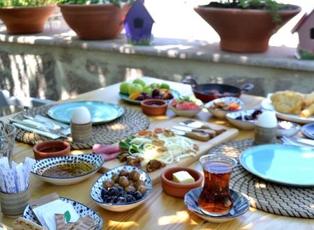 turkiye/balikesir/ayvalik/lunaria-guest-house_2eb221f7.jpg