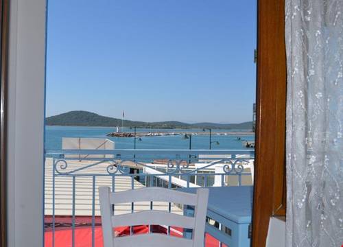 turkiye/balikesir/ayvalik/poyraz-hotel_f79cc5d6.jpg