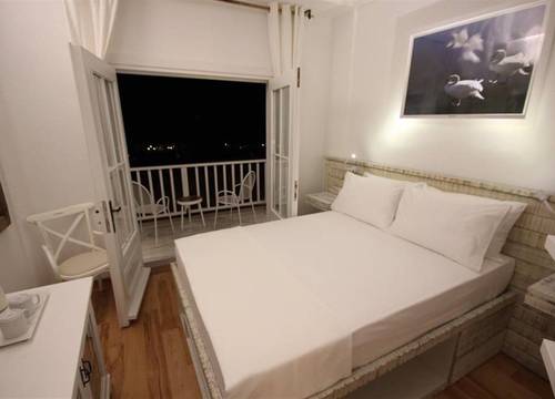 turkiye/balikesir/ayvalik/pur-beyaz-otel-93cba5da.jpg