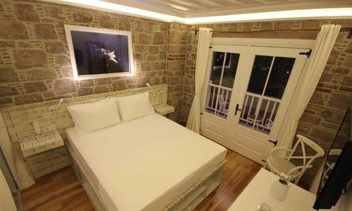 turkiye/balikesir/ayvalik/pur-beyaz-otel-c758841b.jpg