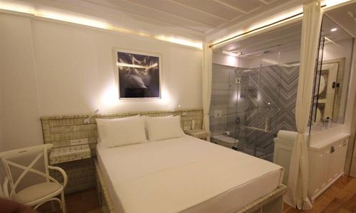 turkiye/balikesir/ayvalik/pur-beyaz-otel-f598efbb.jpg