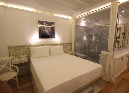 turkiye/balikesir/ayvalik/pur-beyaz-otel-f598efbb.jpg