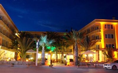 Varol Otel · 4