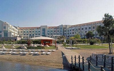 Adrina Termal Health & Spa Hotel · 4