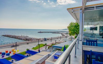 Altinoluk Hotel · 3