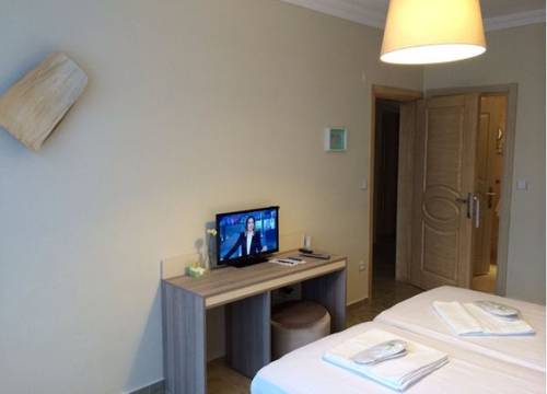 turkiye/balikesir/edremit/hotel-hugo-1384776.jpg