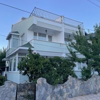 IDAIA HOUSES