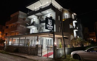 Luna Otel · 4