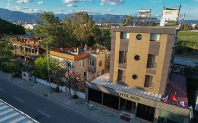Otel Ege · 4