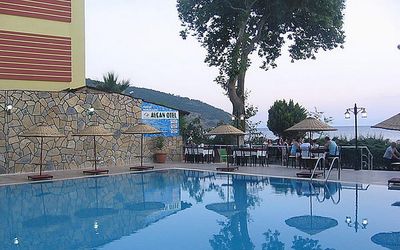 Aycan Otel · 4