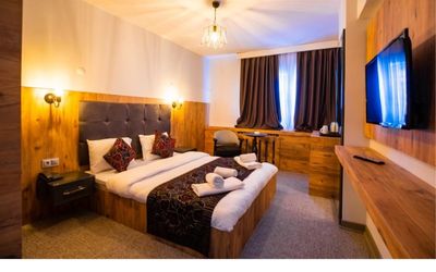 Otel 374 · 3