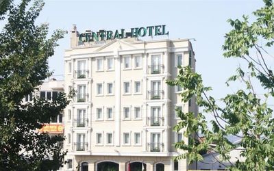 Central Hotel · 2